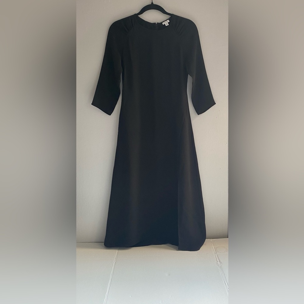 Cuyana Fit-And-Flare dress